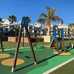 Oasis Beach X - 49 Апартаменты