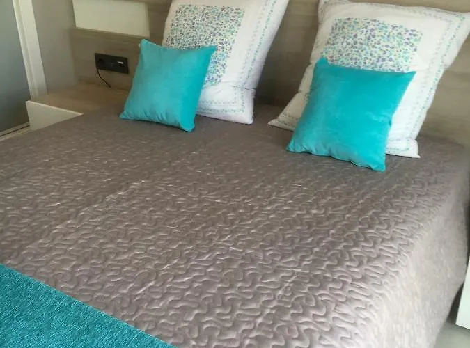 Apartman Oasis Beach X - 49 *